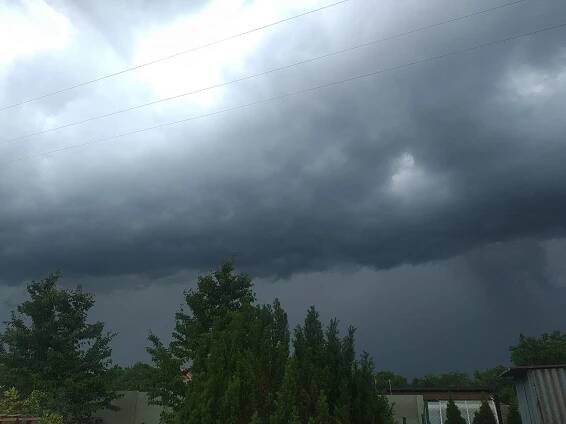 Meteorologové: U Třebíče se objevila izolovaná supercela. Padají až dvoucentimetrové kroupy
