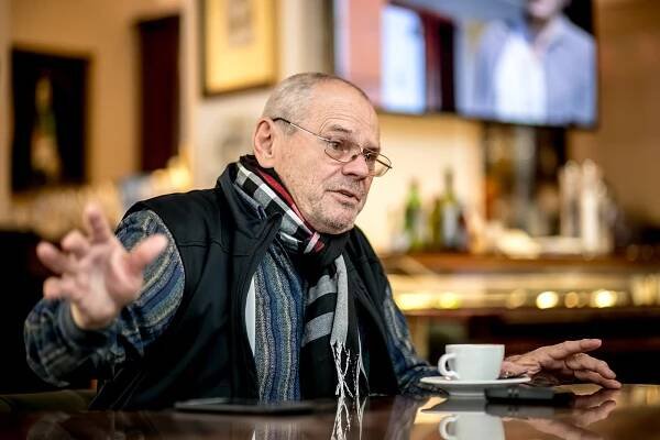 Jednou z nejdůležitějších hodnot demokracie je změna, říká Milan Kňažko