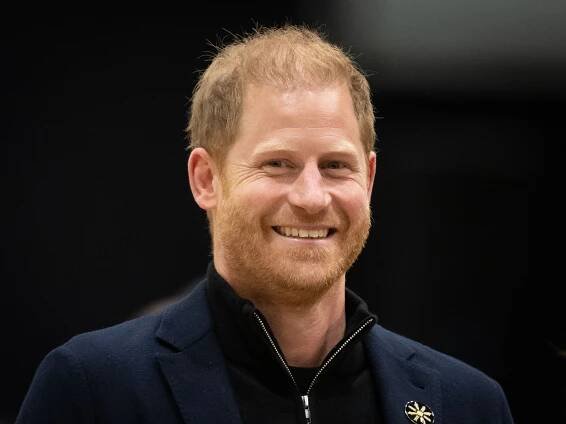 Prince Harry's Disneyland Trip Recalls Famous Princess Diana Photo