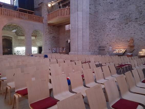 Užijte si atmosféru kostela v Neratově. Rozezní ho Tříkrálový koncert