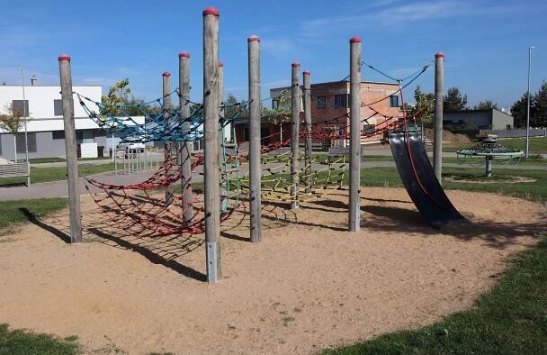 Fotogalerie • Dětské hřiště (Spielplatz) • Mapy.com