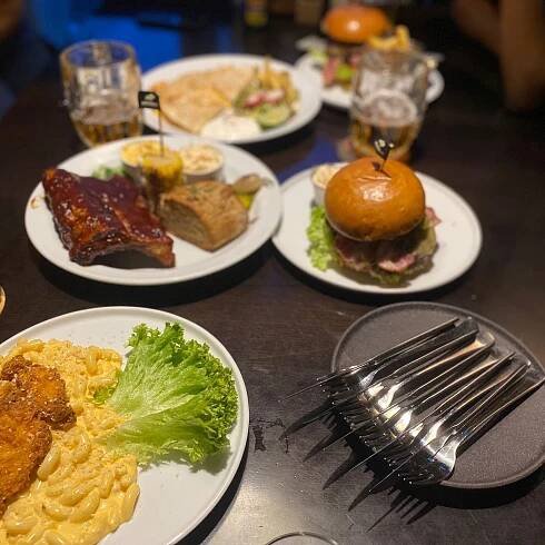 BUFFALO BURGER BAR, Pilsen - Menu, Prices & Restaurant Reviews - Tripadvisor