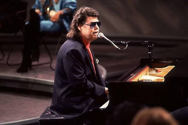 Ronnie Milsap_01.jpg