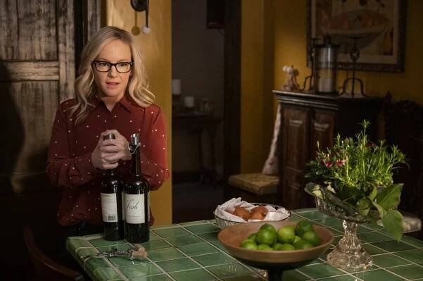 Lucifer - Rodinná večeře - Z filmu - Rachael Harris