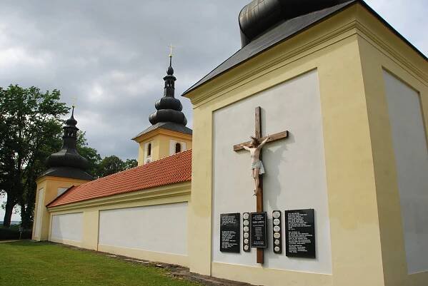 Maria Loreto, Starý Hrozňatov – cokolivokoli.cz