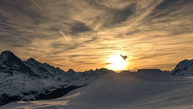 Snowpark Grindelwald First Snowboard