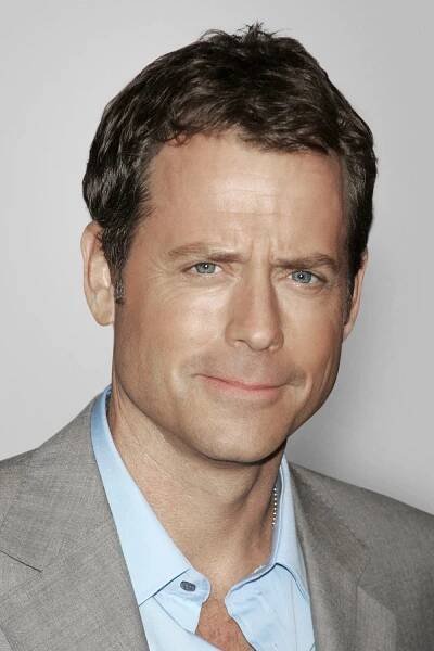Greg Kinnear