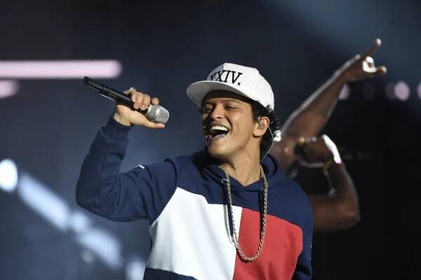 Recenze: Bruno Mars nabízí popové sedativum zapomnění