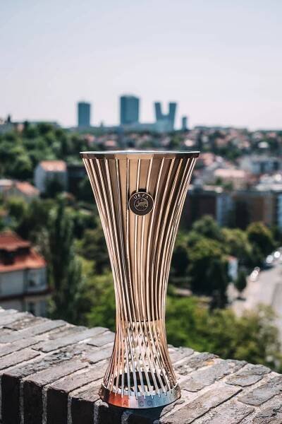 Praha přiláká pozornost fotbalového světa, do metropole se sjedou fanoušci z Itálie a Anglie