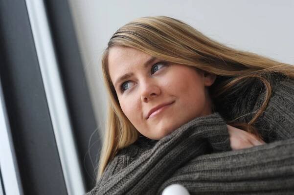Bil ji, znásilňoval. Vězněná Natascha Kampuschová utekla únosci i díky vysavači