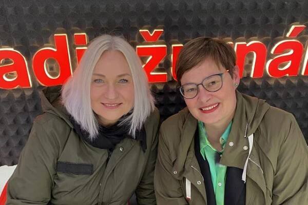 Patricie Strouhalová s výtvarnicí a designérkou Terezou Talichovou | foto: Dagmar Jegerová,  Český rozhlas