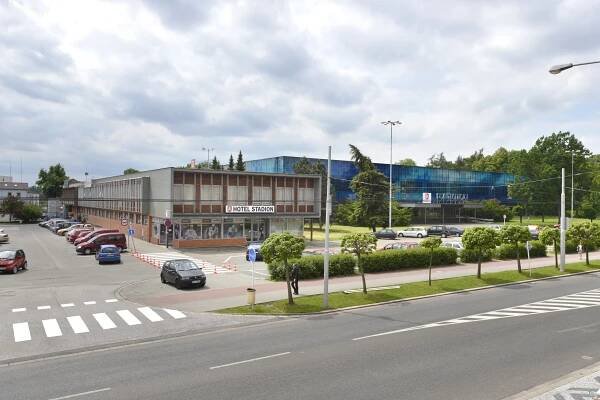 Ijsstadion Hradec Králové - Andere wintersporten - Regio Hradec Králové - Hradec Králové