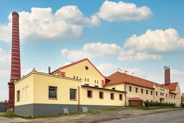 Kostelec nad Černými lesy – pivovar – Kolínsko – Cesty a památky