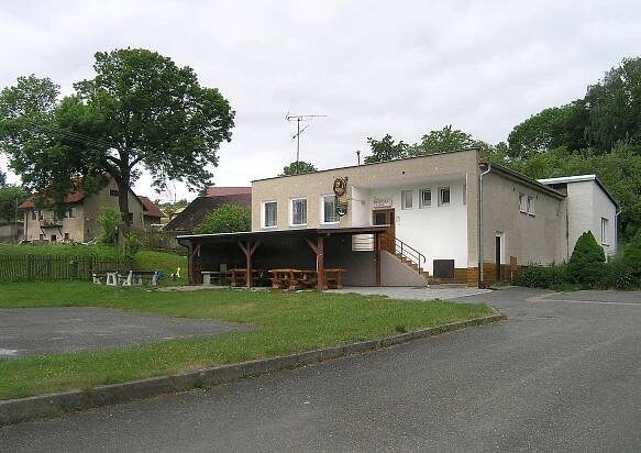 Soubor:Votice, Srbice, restaurant.jpg