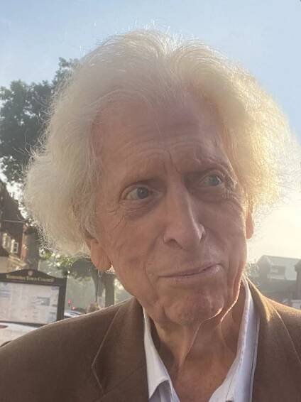 Tom Baker - Wikipedia