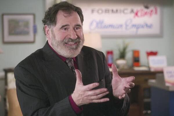 Goldbergovi - The Lasagna You Deserve - Z filmu - Richard Kind