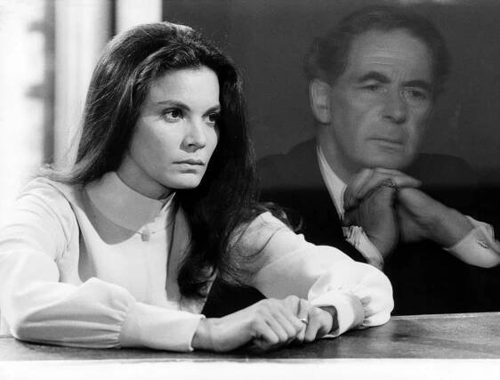 Florinda Bolkan, Leo Genn - Una Lucertola con la pelle di donna - Z filmu