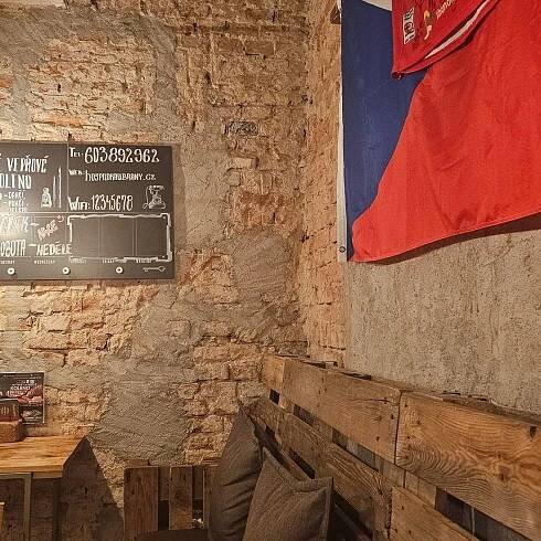 HOSPUDKA MAXWILLIAM, Znojmo - Restaurant Reviews, Photos & Phone Number - Tripadvisor