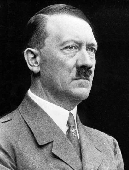 Soubor:Adolf Hitler cropped restored.jpg – Wikipedie