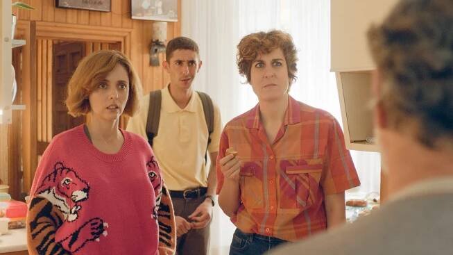Vida perfecta - Cuando te confiesas con tus padres (S01E04) (2019)