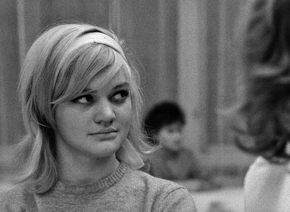 Zemřela herečka Hana Brejchová, známá z filmu Lásky jedné plavovlásky