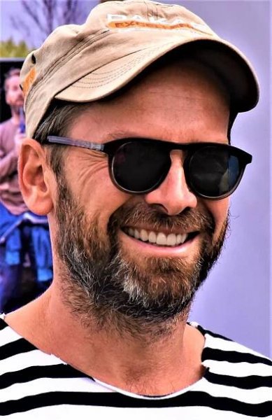 Jan Révai (* 11. února 1974 Kladno) je český herec a tanečník.... - dofaq.co