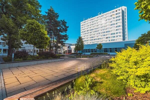 Na Univerzitě Pardubice předají zkušenosti odborníci z ekonomické praxe