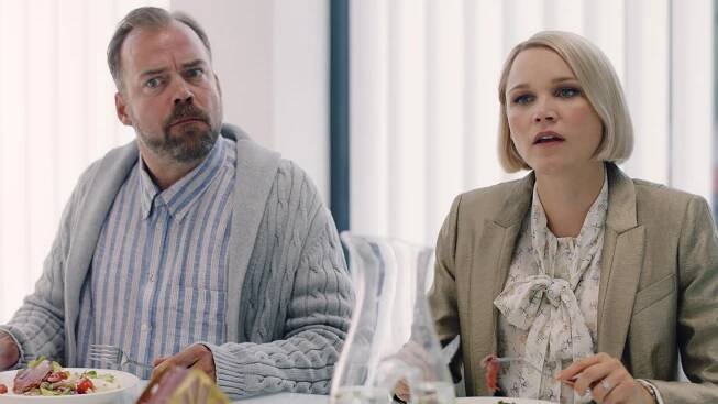 Onnela - Vieras - Z filmu - Max Forsman, Anna-Maija Tuokko
