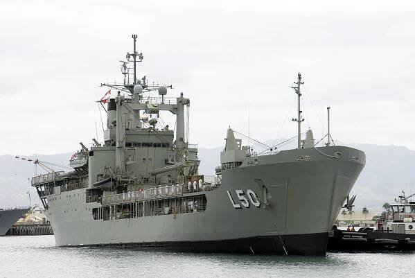 Súbor:HMAS Tobruk 2008.jpg – Wikipédia