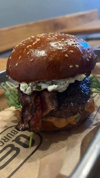 Q-Burger Bar – Foodiee