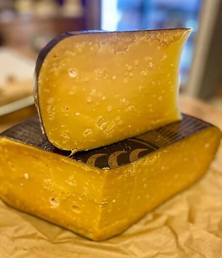 SÝR GOUDA VEENMEESTER 555 dnů 300 g HOLANDSKÝ Obchodní název ser gouda veenmeester 555