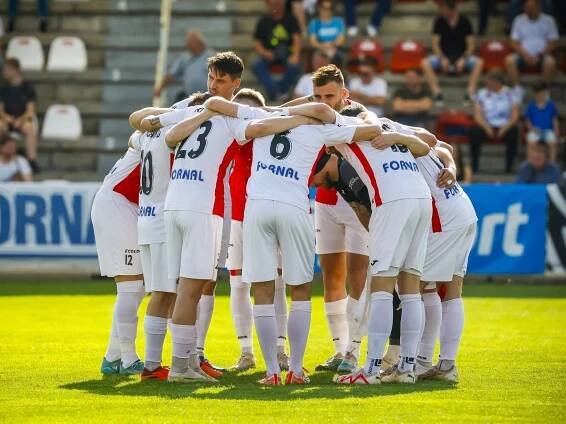 Po neúspěchu ve Zbrojovce expresní padák. Druhá liga má prvního vyhozeného trenéra - Sport.cz