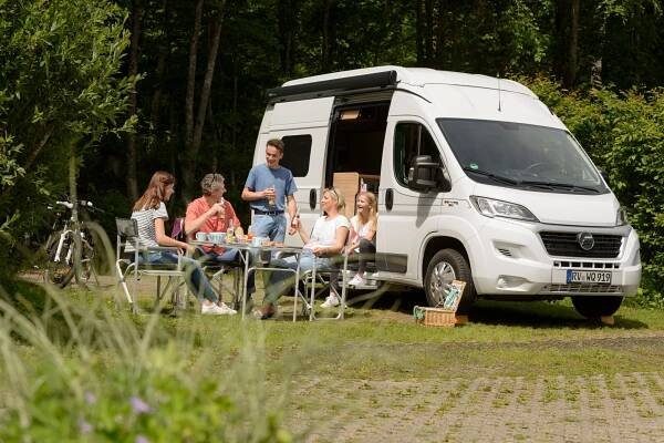 Vydejte se do kolébky obytných vozidel a zažijte nepoznané ve vybraných továrnách obytňáků - All4Camper