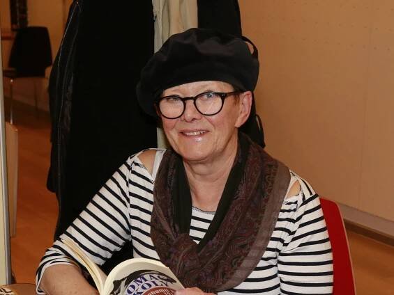 Zdena Hadrbolcová (85) byla převezena neznámo kam. Herečka nevypadá vůbec dobře - VIPshow