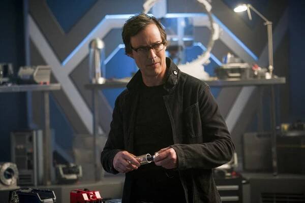 Flash - Harry and the Harrisons - Z filmu - Tom Cavanagh