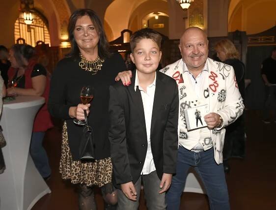 Skvělé známky i hudební talent: Vnuk Michala Davida prý v patnácti letech začne hrát s dědou v kapele