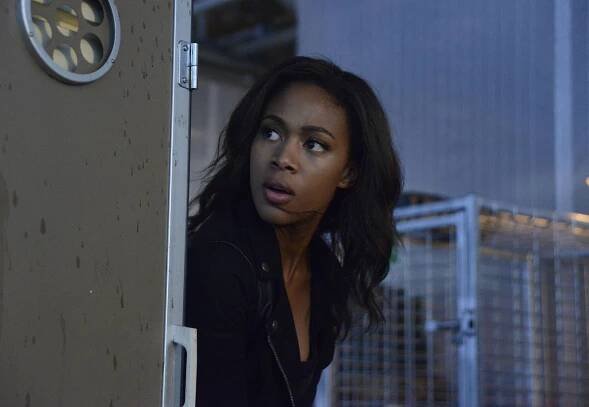 Ospalá díra - Schránka - Z filmu - Nicole Beharie