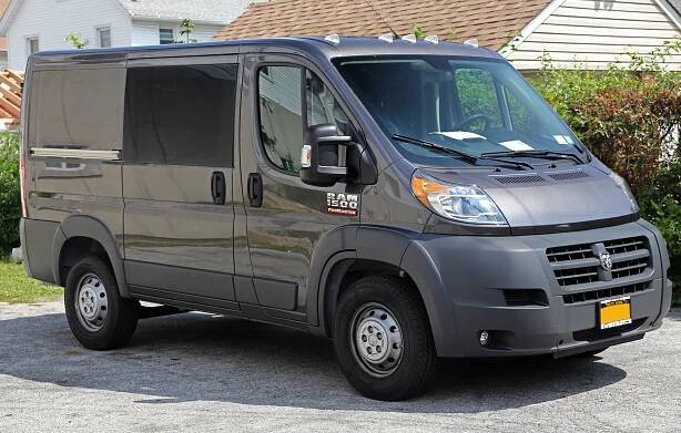 File:2014 Ram 1500 ProMaster Tradesman SWB std roof front.jpg