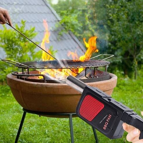 Rozdmýchávač ohně na gril