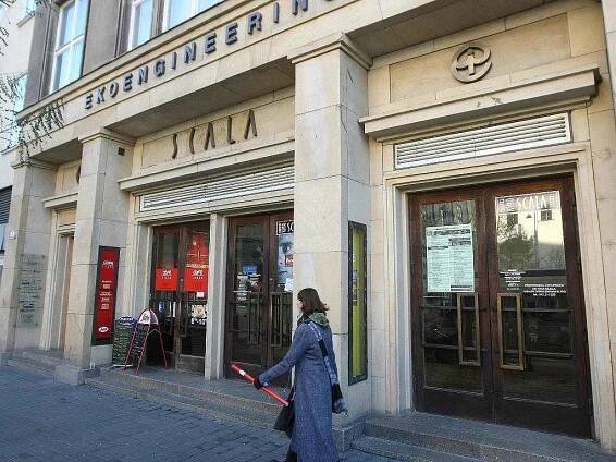 Kino Scala začalo promítat v roce 1929. Město ale nemá peníze na jeho digitalizaci a provoz. Hledá nového nájemce, který v místě zachová kulturu.