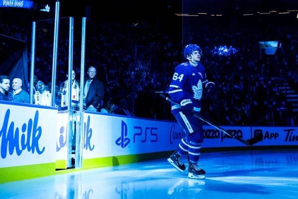 Monday Morning Leafs Report: Why David Kämpf may be surging back into the spotlight