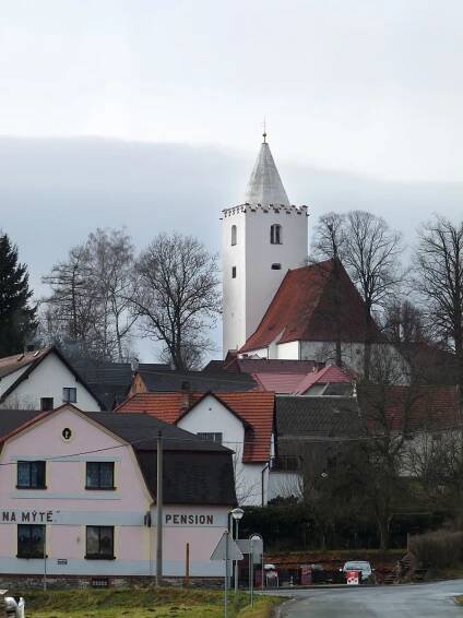 Kostel svatého Petra a Pavla (Petrovice u Sušice)