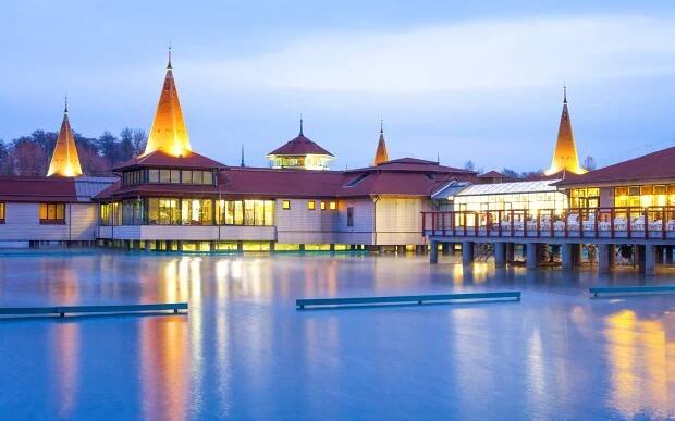 Maďarsko: Penzion Andrea *** se vstupem k termálnímu jezeru Hévíz, neomezeným wellness a polopenzí - 24travel.cz