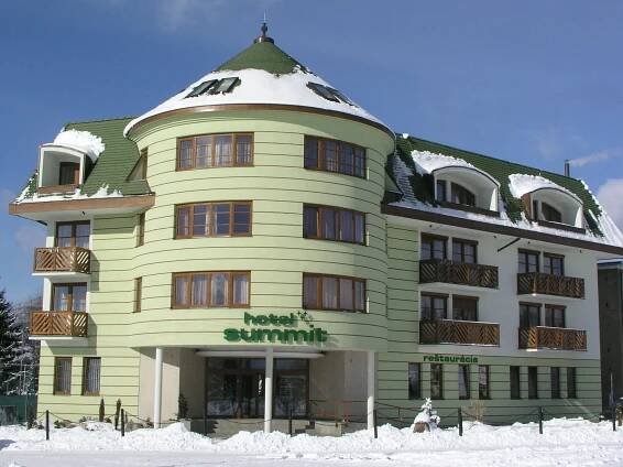Hotel Summit, Bešeňová