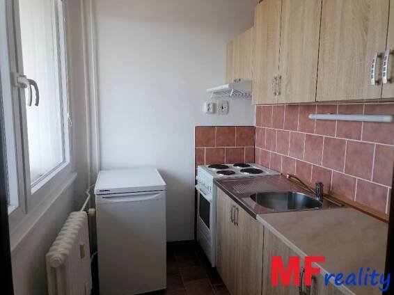 Podnájem rekonstruovaného bytu 1+kk, 33 m² s lodžií - Hradec Králové - Slezské Předměstí, Třebechovická. | Monika Fröhlichová