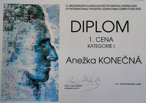 GRATULACE K ÚSPĚCHU NA MEZINÁRODNÍ KLAVÍRNÍ SOUTĚŽI - Konzervatoř Evangelické akademie