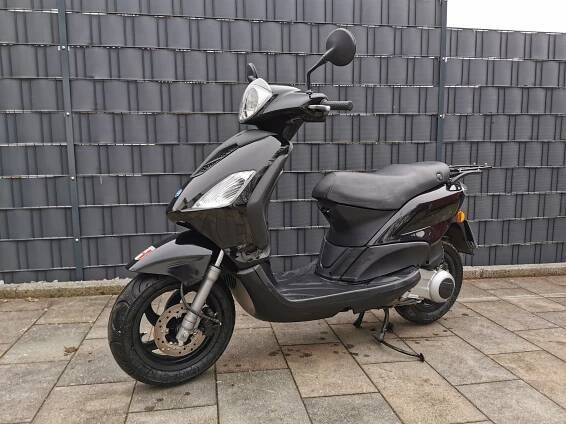 Piaggio Fly