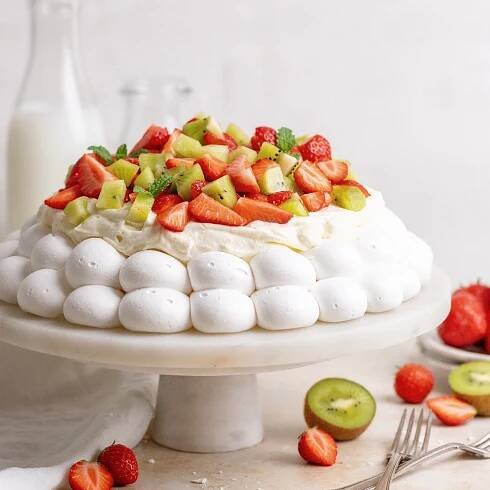 Easy Summer Pavlova