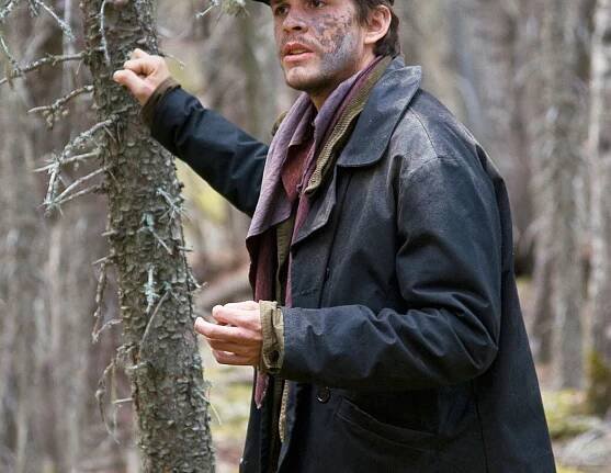 ‘Klondike’s’ Abbie Cornish, Johnny Simmons on Finding Gold in History