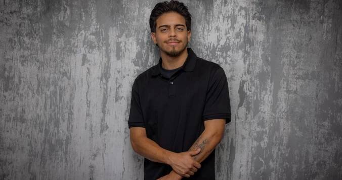 Ralph Barbosa calls himself a 'bean without a cause' but does what he can to help immigrants